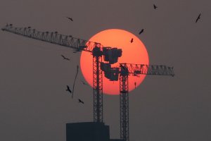 Парижское соглашение 10 лет спустя: трилемма климатической политики