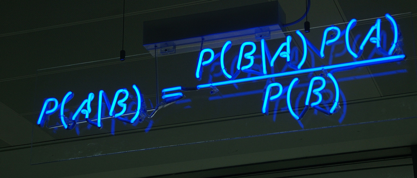 «Формула всего»: универсальная теорема Байеса для объяснения реальности